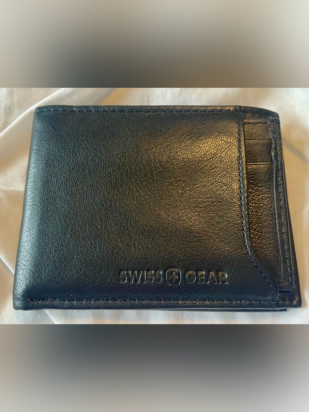 SWISS MARSHALL MEN'S RFID LEATHER BIFOLD BLACK WALLET W/REMOVABLE CARD ID HOLDER